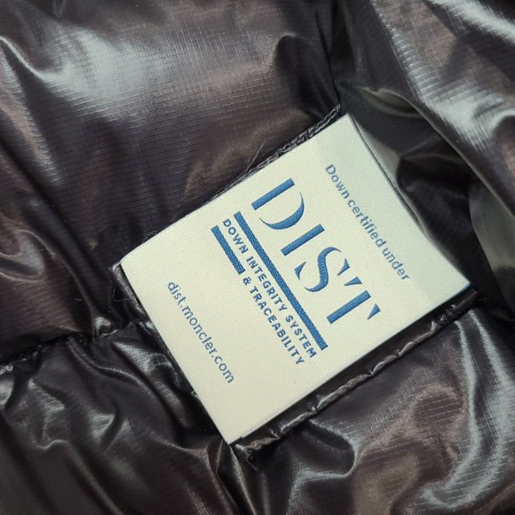 Moncler Logo-Patch Down Padded Jacket - Picture 8 of 10